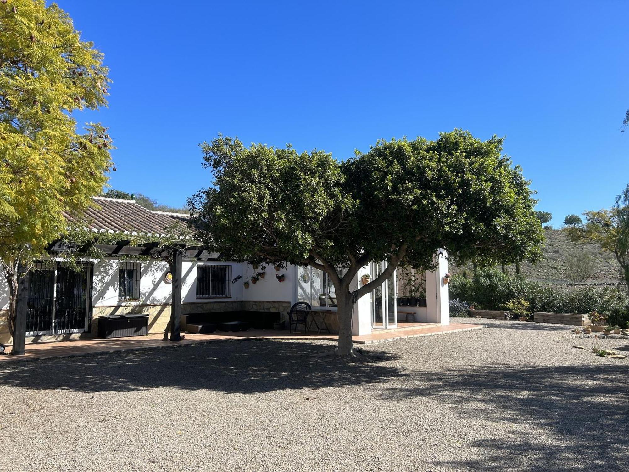 Casa Verano With Pool And Terraces